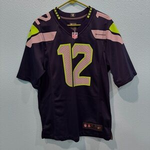 Nike Navy and Neon Green Jersey